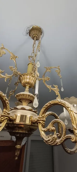 Lámpara antigua de cristal y metal