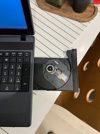 Portátil Acer Core i3 6GB RAM