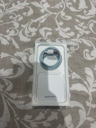 iPhone 11 Blanco 64GB Buen Estado