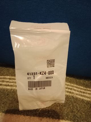 Tuerca retenedor Rodamientos Traseros Honda CR