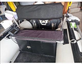 Embarcación neumática tipo Zodiac