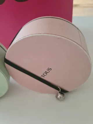 Bolsa y 2 cajitas Tous