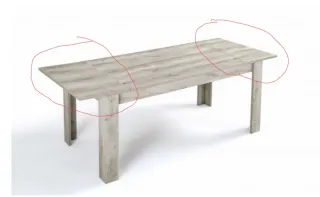 Mesa de comedor extensible y sillas.