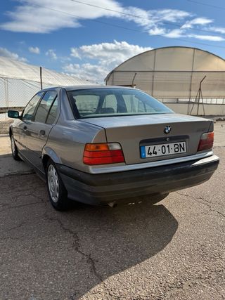 BMW e36 316i