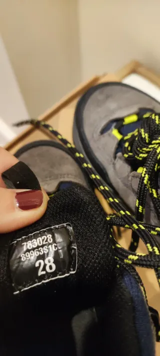 Botas Trekking infantiles Quechua Talla 28