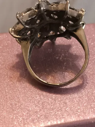 Impresionante anillo Rosetón vintage