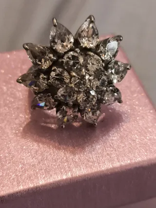 Impresionante anillo Rosetón vintage