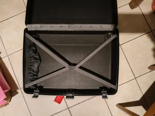 Valigia da viaggio grande nera