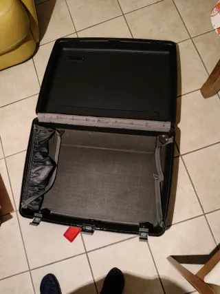 Valigia da viaggio grande nera