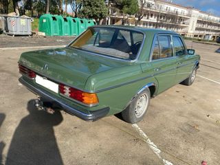 Mercedes-Benz W123 1980