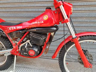Montesa Cota 304