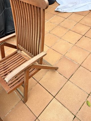 Conjunto mesa y sillas de madera para jardín