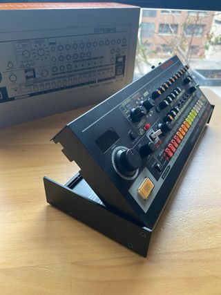 Roland TR-08
