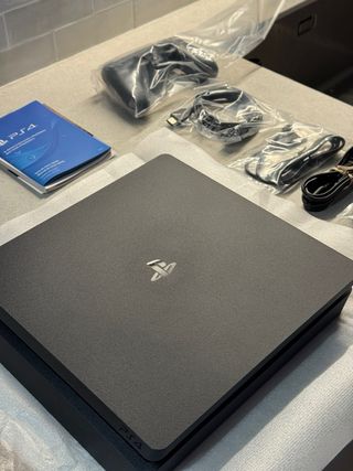 PS4 (PlayStation 4) Call of Duty MW