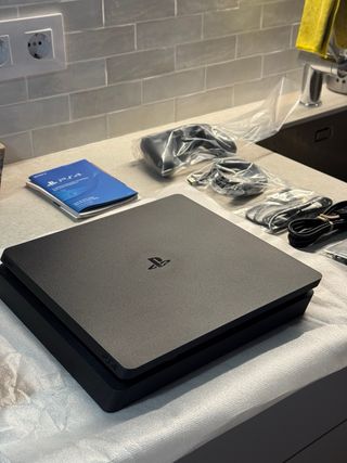 PS4 (PlayStation 4) Call of Duty MW