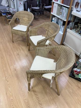 Juego de 3 Sillas de Mimbre