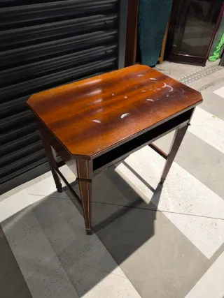 Mesa Sheraton con marquetería estilo ingles