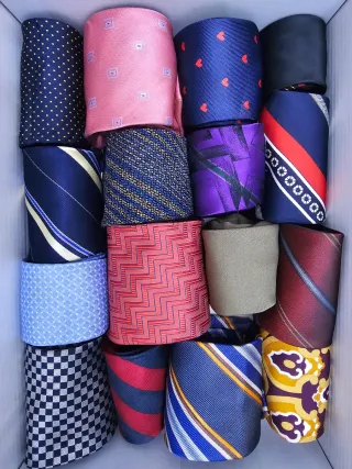 Lote 200 corbatas