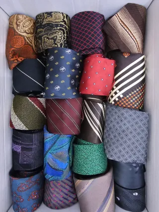 Lote 200 corbatas