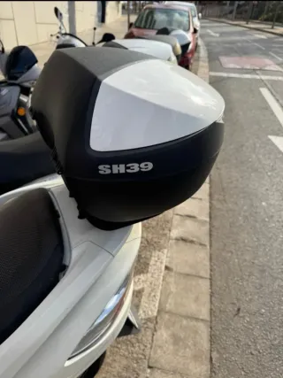 Suzuki Burgman 400