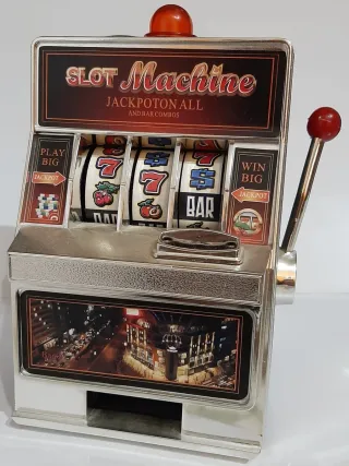 Máquina tragaperras de juguete Slot Machine