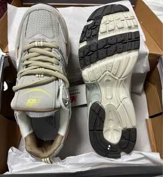 New Balance 530 Beige/Gris