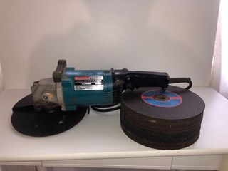 Radial Makita 9609 HB + 25 discos corte