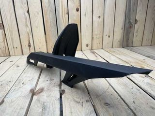 GUARDABARRO CON PROTECTOR DE CADENA KTM DUKE 125