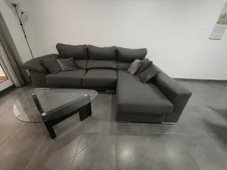 Sofá rinconero gris oscuro en L