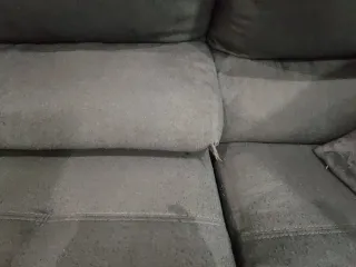 Sofá rinconero gris oscuro en L