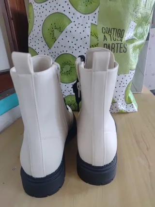 Botas mujer talla 40 blancas y negras