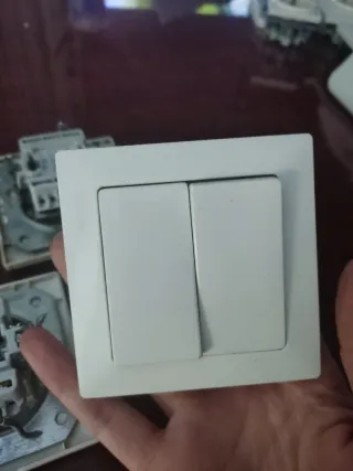 Interruptor Doble Siemens