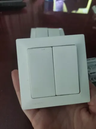 Interruptor Doble Siemens