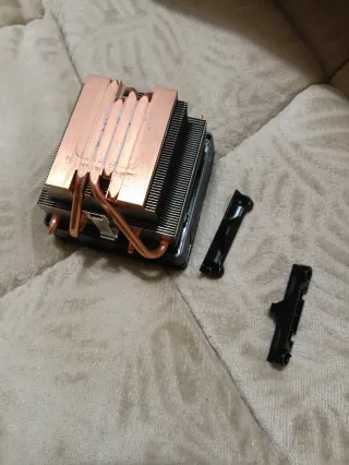 Cooler AMD Wraith Max RGB Usado