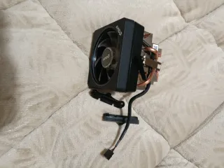 Cooler AMD Wraith Max RGB Usado