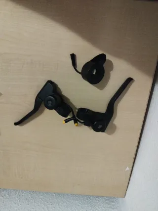 Manetas Freno y Acelerador Bicicleta Eléctrica