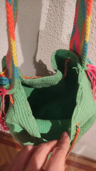 Bolso Wayuu tejido a mano multicolor