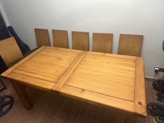 Mesa de comedor de madera extensible y 6 sillas