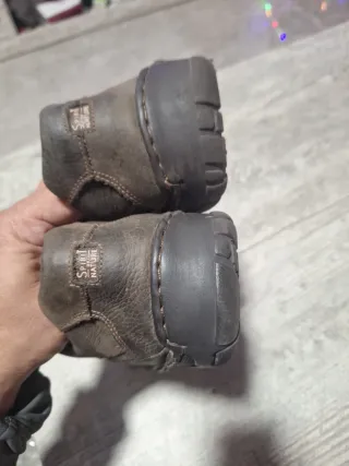 Náuticos de piel marrón