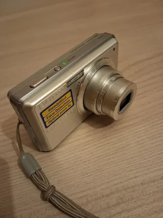 Cámara digital Sony Cyber-shot SC-S950 Plata