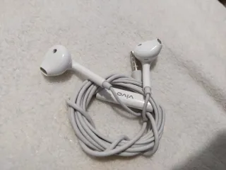 Auriculares Vivo Blancos Cableados