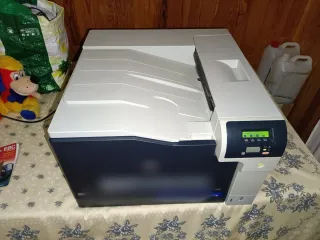 HP Color LaserJet CP5225 Impresora