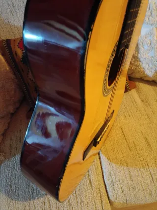 Guitarra clásica Española con funda y exesorios