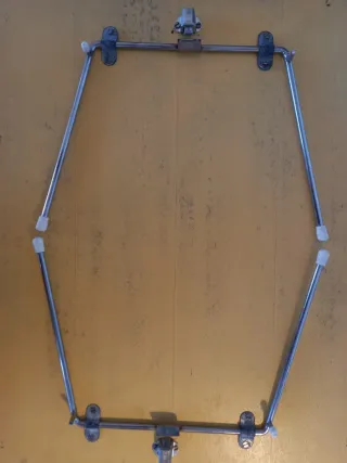 Mesita auxiliar vintage con diseño