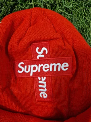 Gorro Supreme Rojo