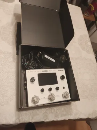 Hotone Ampero II Stomp Procesador Efectos