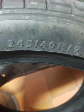 Llantas 19 Jaguar y 2 neumaticos Dunlop 245/40/r19