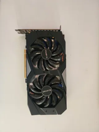 Tarjeta Gráfica Gigabyte GTX 1660 Ti + Fuente
