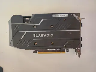Tarjeta Gráfica Gigabyte GTX 1660 Ti + Fuente