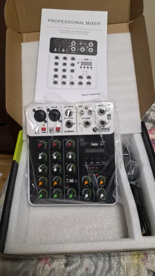 Mixer/Interfaccia DEBRA 4 Canali Bluetooth 48V